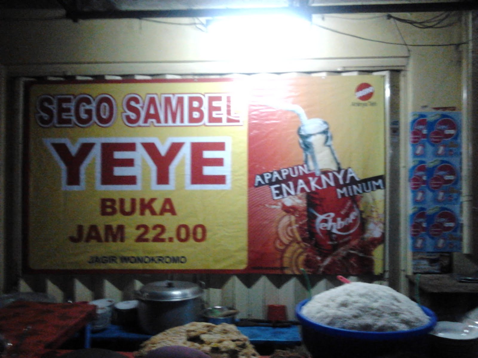 Penampakan Sego Sambel "YEYE" Wonokromo via pangananlekosuroboyo.blogspot.co.id