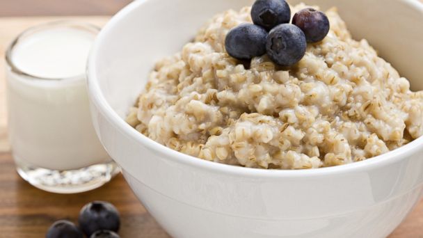 Oatmeal yang mengandung karbohidrat kompleks